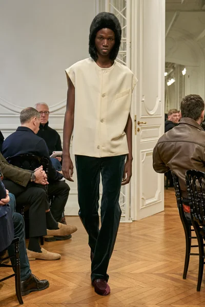 Look 2